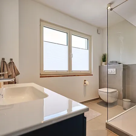 Lykke Hus - Mathildas Garten Eg